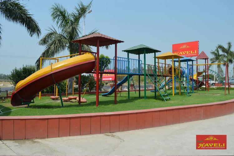 Gajraula Haveli Resort Exterior photo